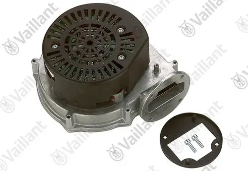 Vaillant Gebläse mit runder Gehäuseform und Netzabdeckung, aus Metall mit einer separaten Abdeckung und Schrauben, zur Luftzirkulation in Heizsystemen.